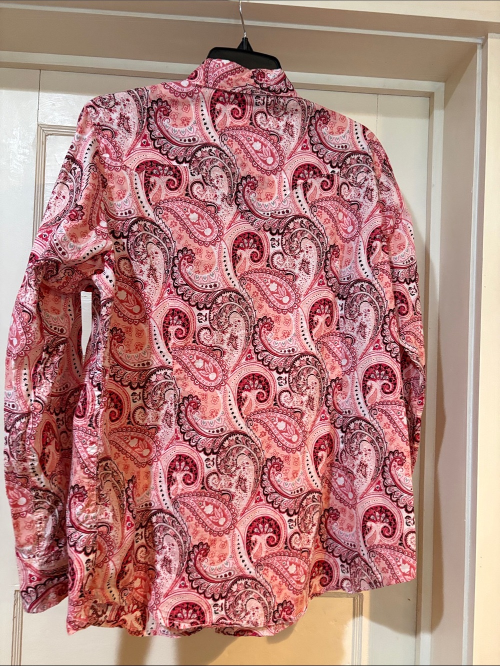 Ariat Pink Paisley Print Button-Front Blouse - Picture 6 of 6